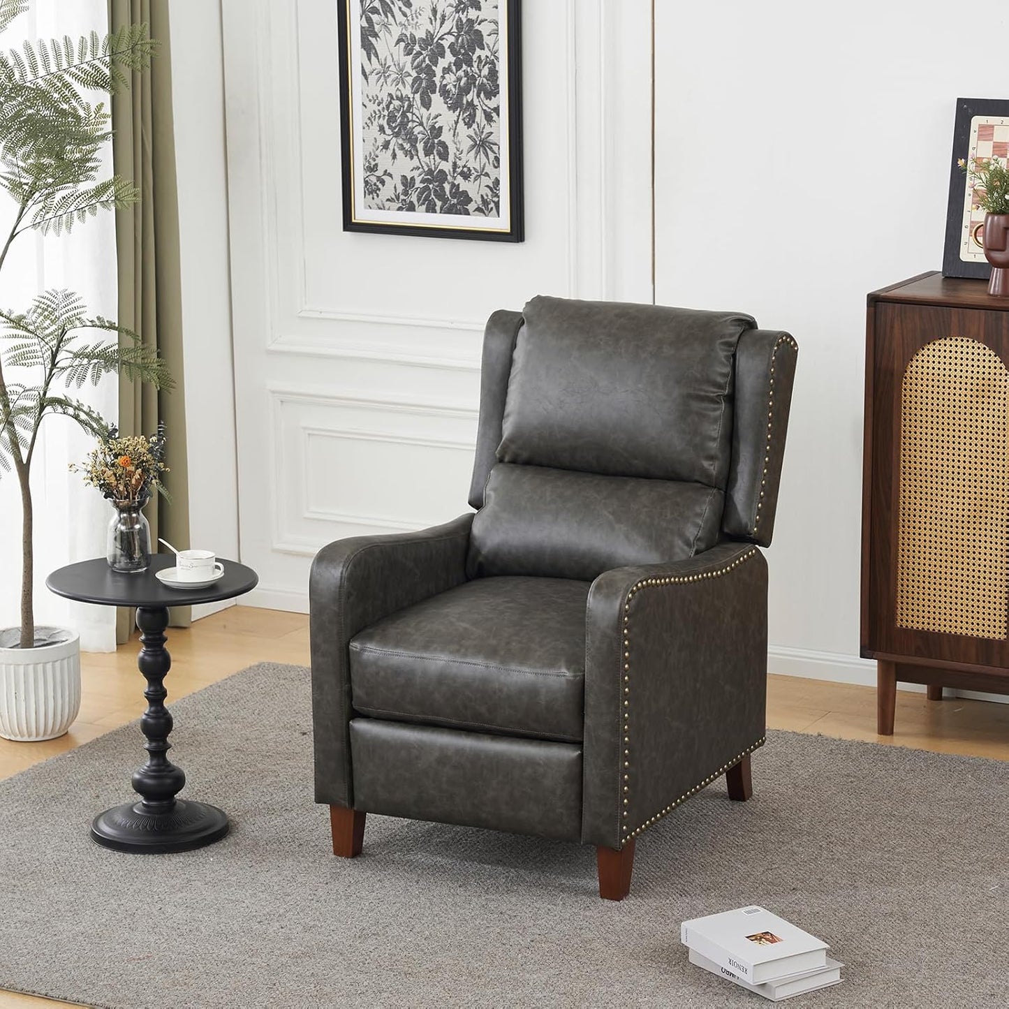 PU Leather Pushback Recliner Chair